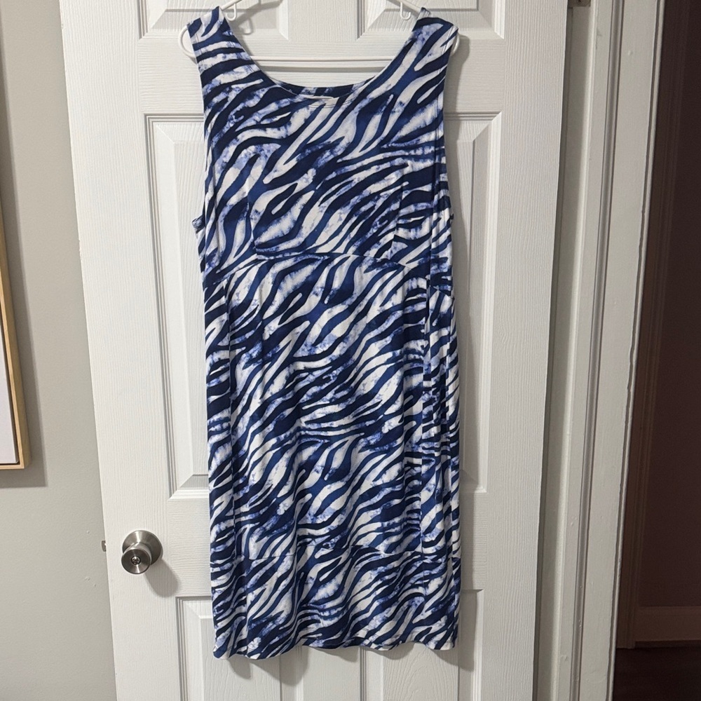 JM COLLECTION Blue and White Zebra Print Dress